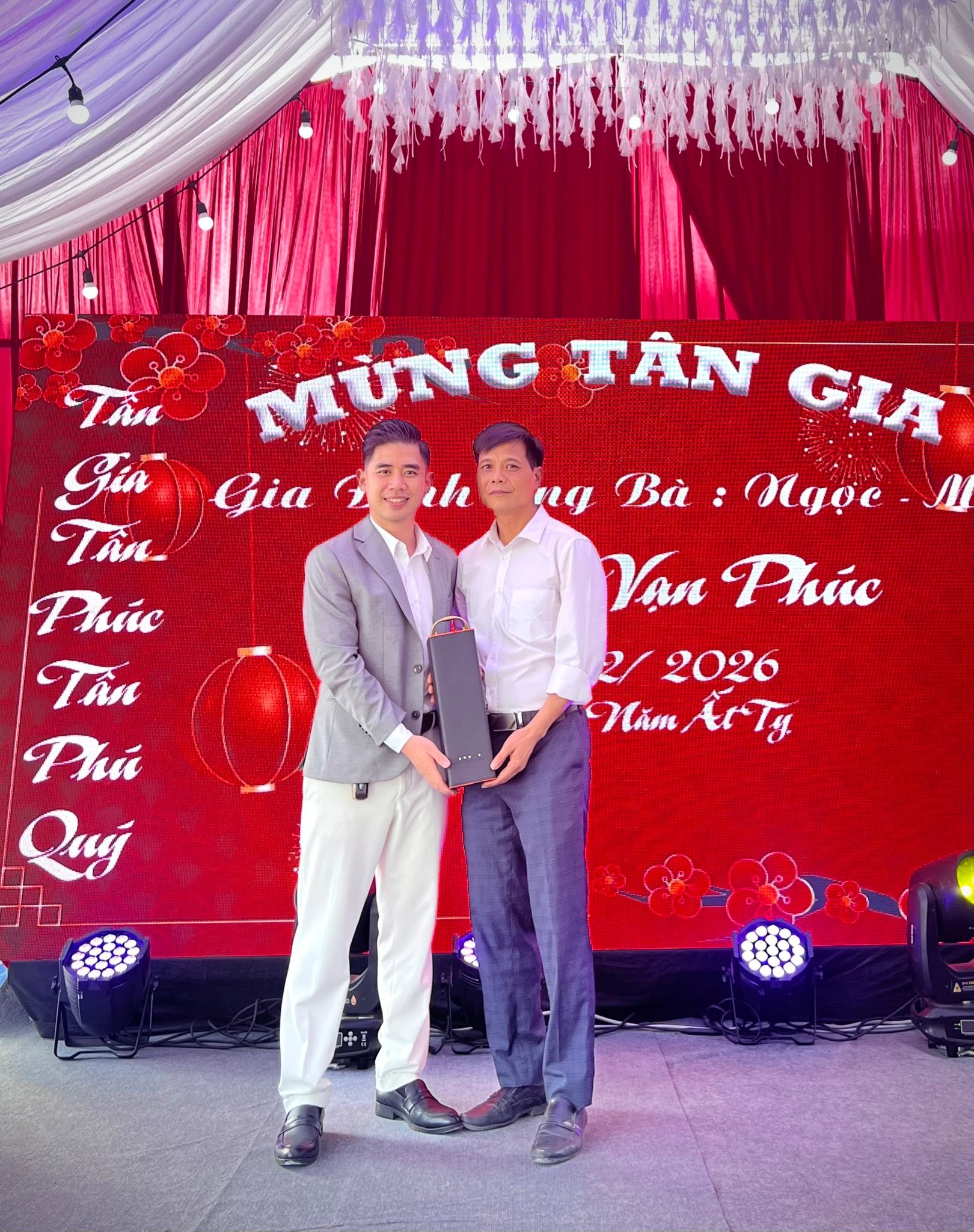 BIỆT THỰ TÂN CỔ ĐIỂN